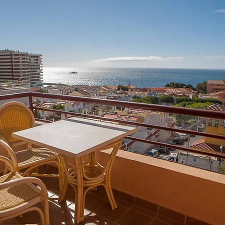 Aparthotel Aguadulce 3*